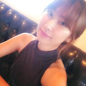 Meet your Posher, Aram